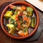 ・エビとアボカド・カマンベールのアヒージョ (2)