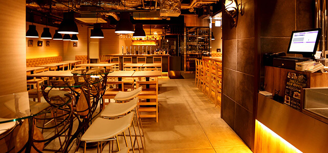 神谷町TEPPANバル